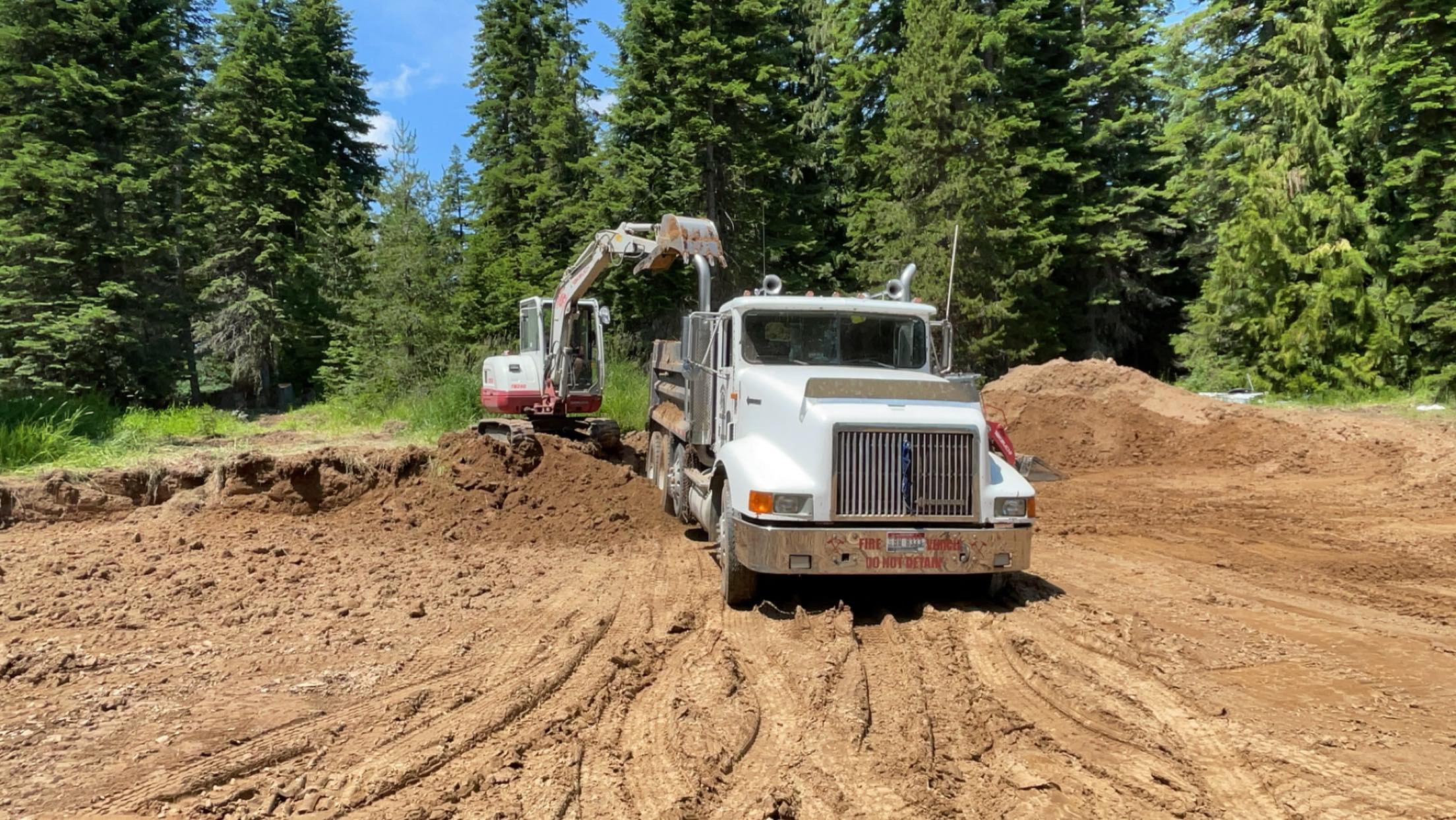 dump truck services